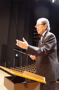 名誉指揮者 葛本二三雄
